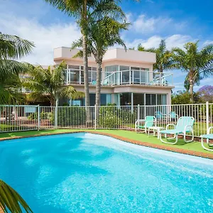 beach-street-apartments-merimbula.hotelsbyronbayaustralia.com/